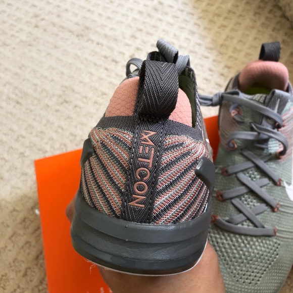 metcon dsx flyknit 2 vs metcon 4